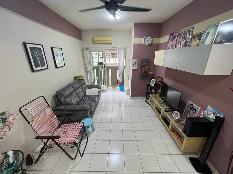 Kediaman Servis untuk Disewa di Fortune Avenue - Edwin Wong - Living Room - PropertyGuru.com.my
