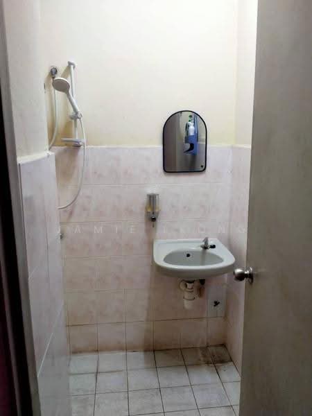 Condominium for Sale at Menara KLH Puchong - Jamie Leong - Bathroom - PropertyGuru.com.my