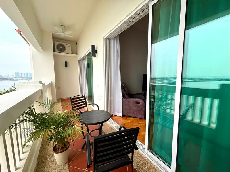 Servis Apartment untuk Disewa di Straits Quay (The Suites at Waterside) - Gan Chun Kai - Balcony - PropertyGuru.com.my