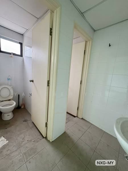 Kedai untuk Disewa di D'alpinia (Puchong) - Yap Chew Ying - Bathroom - PropertyGuru.com.my