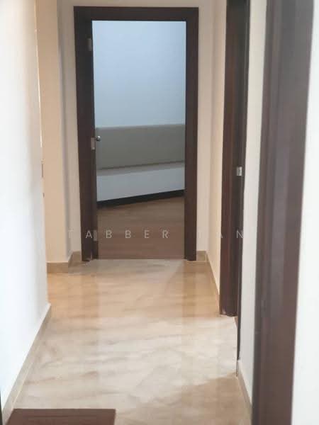 Kediaman Servis untuk Disewa di Regalia Residence - Tabber Tan - Corridor - PropertyGuru.com.my