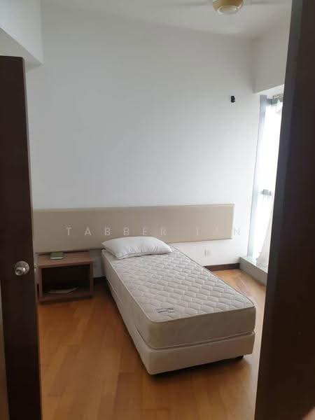 Kediaman Servis untuk Disewa di Regalia Residence - Tabber Tan - Bedroom - PropertyGuru.com.my