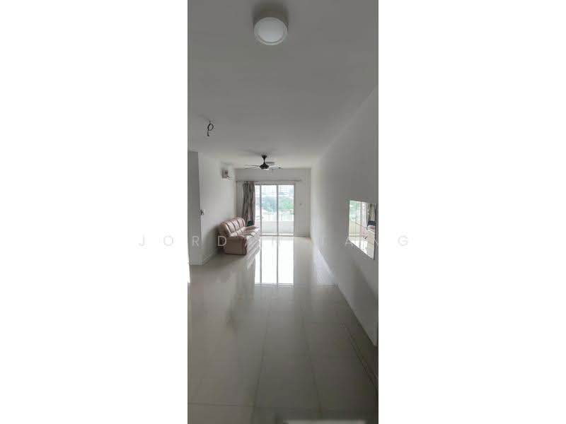 Kondominium untuk Dijual di Scenaria @ North Kiara Hills - Jordan Tang - Living Room - PropertyGuru.com.my