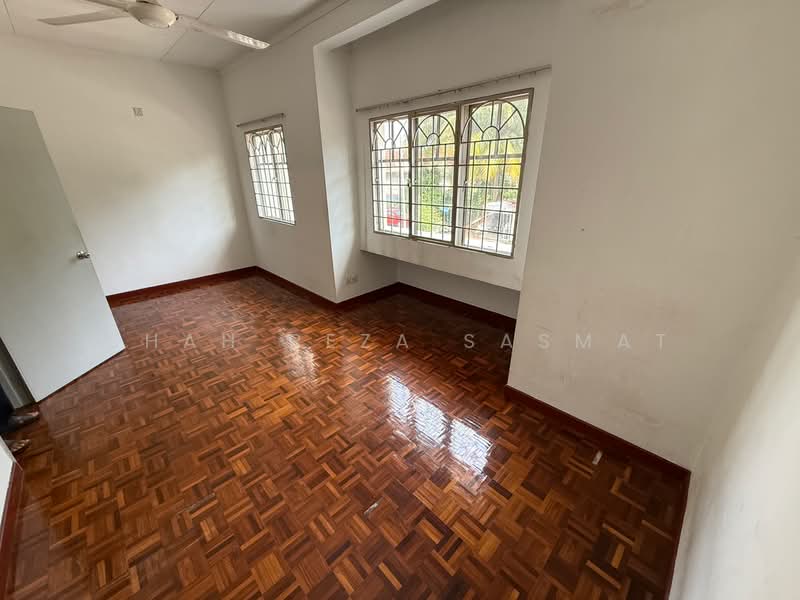 1-storey Terraced House for Sale in Putra Heights (Subang Jaya) - SHAH REZA SASMAT - PropertyGuru.com.my