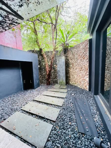 Bungalow House untuk Dijual di Serdang (Seri Kembangan) - Elynne Lim - PropertyGuru.com.my