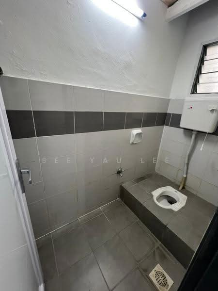 Kedai untuk Disewa di Bandar Saujana Putra (Tanjong Duabelas) - See Yau Lee - PropertyGuru.com.my
