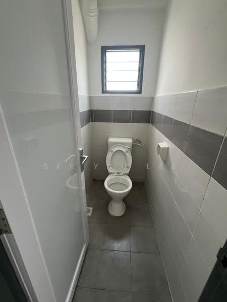 Kedai untuk Disewa di Bandar Saujana Putra (Tanjong Duabelas) - See Yau Lee - PropertyGuru.com.my