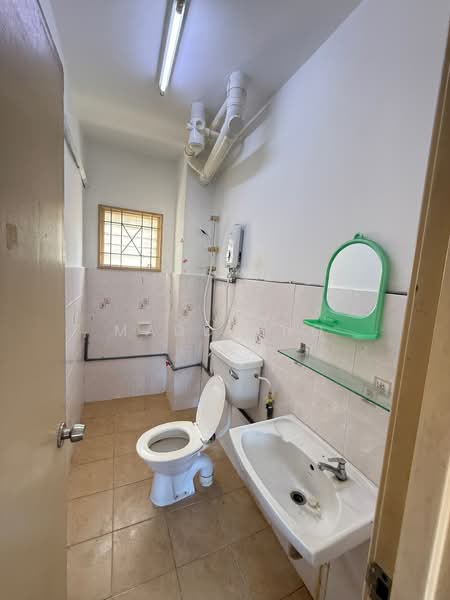 Pangsapuri untuk Dijual di Sri Penaga - Maddy Ho - Bathroom - PropertyGuru.com.my