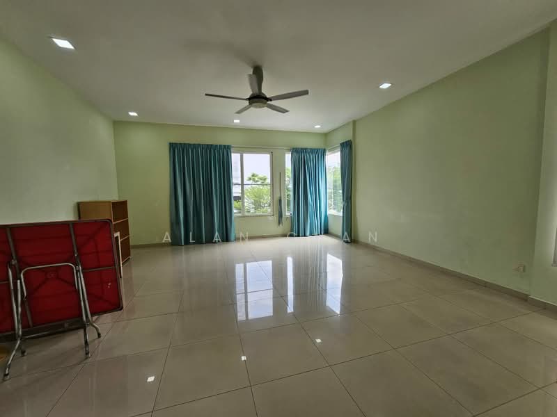 Bungalow for Sale in 16 Sierra (Puchong) - Alan Chan - Living Room - PropertyGuru.com.my