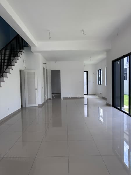 Rumah Berkembar untuk Dijual di Seksyen U13 (Setia Alam) - Ivan Wong - PropertyGuru.com.my