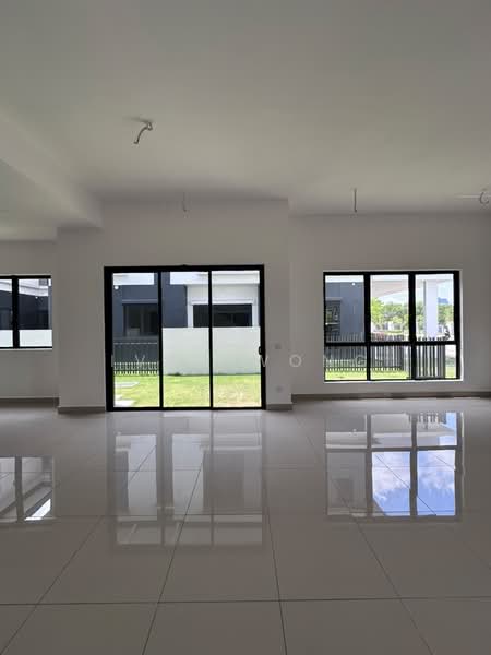 Rumah Berkembar untuk Dijual di Seksyen U13 (Setia Alam) - Ivan Wong - PropertyGuru.com.my