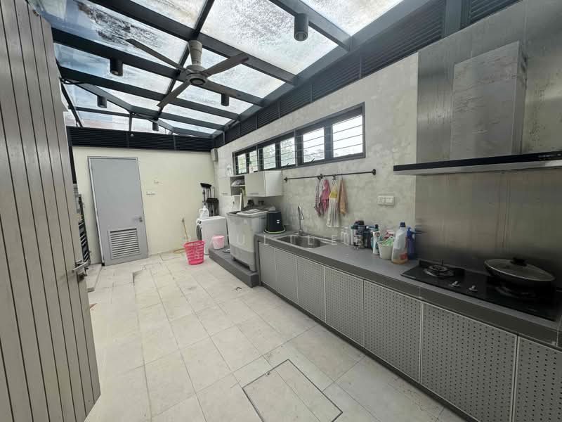 Semi-Detached House for Sale in Bandar Kinrara Seksyen 5 (Bandar Kinrara) - Paul Lee - Kitchen - PropertyGuru.com.my