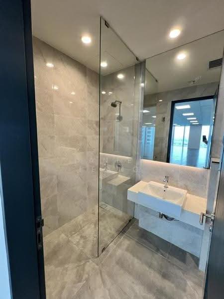 Pejabat untuk Disewa di UEP Subang Jaya (Subang Jaya) - Daniel Leong - Bathroom - PropertyGuru.com.my