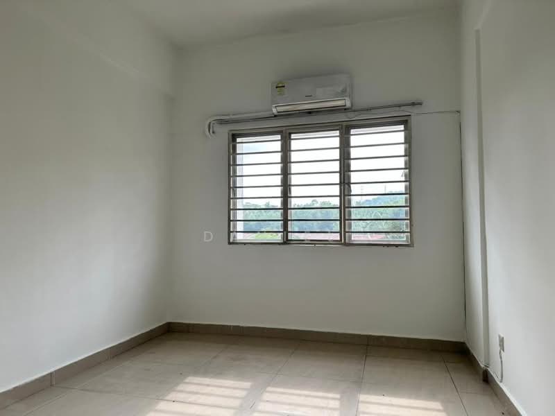 Pangsapuri untuk Dijual di Tiara Hatamas Apartment - Daniel Ng - PropertyGuru.com.my