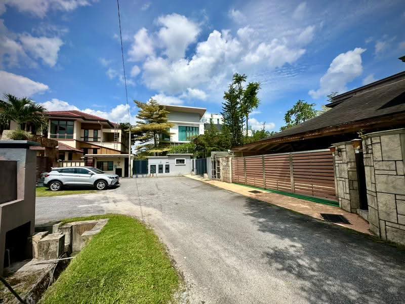 Bungalow House for Sale in Kemensah Heights (Ulu Kelang) - Nic Lu - PropertyGuru.com.my