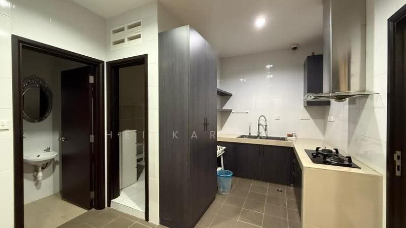 Bungalow House for Sale in Jade Hills (Kajang) - Hei Kar Jun - Kitchen - PropertyGuru.com.my