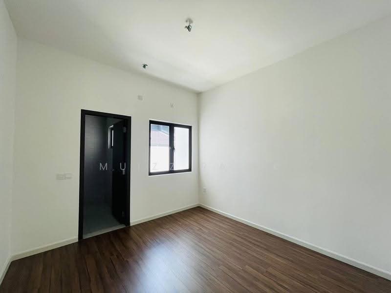 Rumah Teres 2-Tingkat untuk Dijual di Bandar Serenia (Dengkil) - Muizz Razak - PropertyGuru.com.my