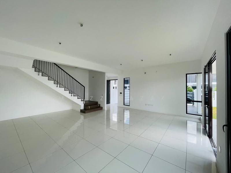 Rumah Teres 2-Tingkat untuk Dijual di Bandar Serenia (Dengkil) - Muizz Razak - PropertyGuru.com.my