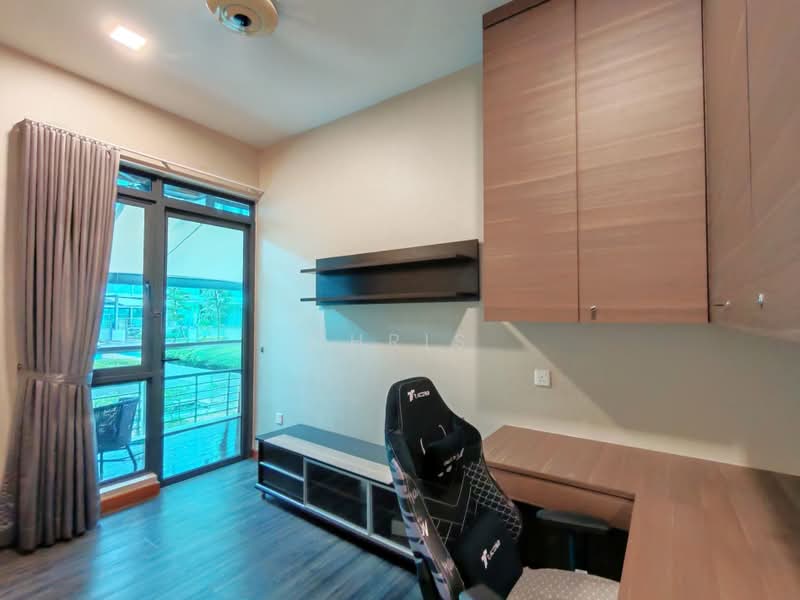 Kondominium untuk Dijual di The LIGHT COLLECTION II - Chris Teoh - Study - PropertyGuru.com.my