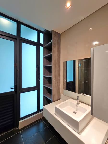 Kondominium untuk Dijual di The LIGHT COLLECTION II - Chris Teoh - Bathroom - PropertyGuru.com.my