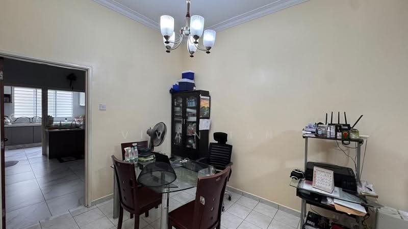 Rumah Teres 2-Tingkat untuk Dijual di Bandar Puteri Klang (Klang) - Vivan Tan - Dining Room - PropertyGuru.com.my