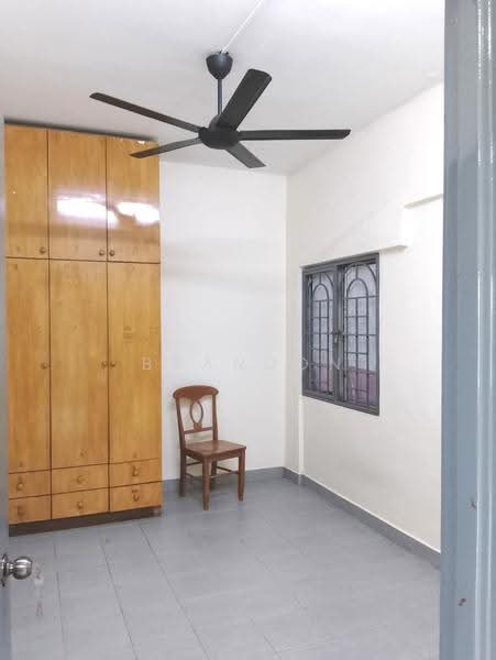 Kediaman Servis untuk Disewa di South City (Perdana Selatan) Block A & B - Brandon Yee - Bedroom - PropertyGuru.com.my