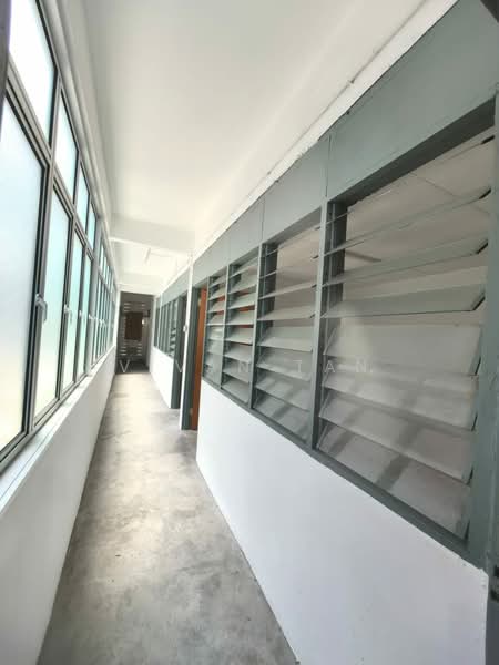 Shop / Office for Rent in Klang (Selangor) - Vivan Tan - Corridor - PropertyGuru.com.my