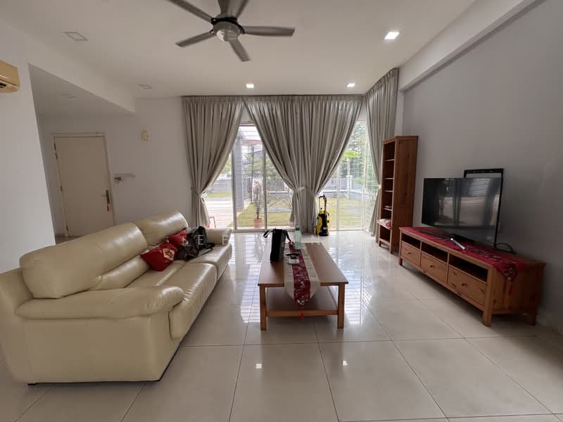 Rumah Banglo untuk Disewa di D'alpinia (Puchong) - EE Ling - Living Room - PropertyGuru.com.my