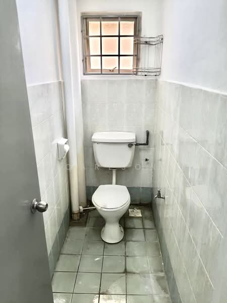 Pangsapuri untuk Dijual di Starville - Carlson Chee - Bathroom - PropertyGuru.com.my