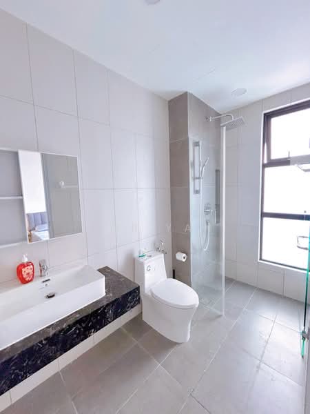 Servis Apartment untuk Disewa di Ruby Seapark - Hor Yan - Bathroom - PropertyGuru.com.my