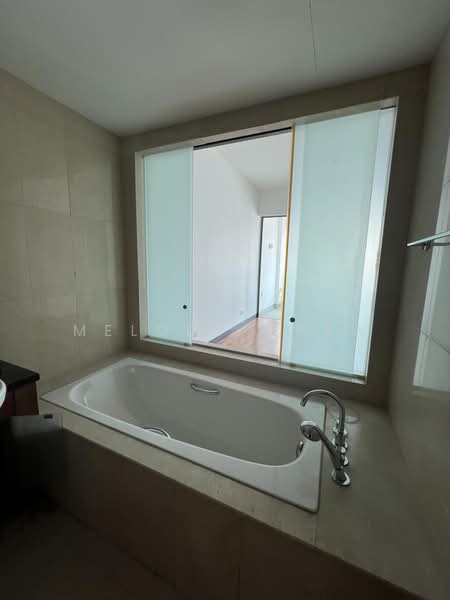 Kondominium untuk Dijual di Cendana - melody chew - Bathroom - PropertyGuru.com.my