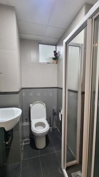 Kondominium untuk Disewa di Kelana Puteri - Annie Ng - Bathroom - PropertyGuru.com.my