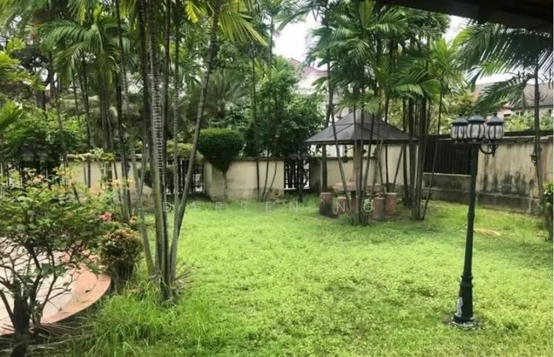 Rumah Banglo untuk Dijual di Usj 17 (Subang Jaya) - Darren Ng - Garden - PropertyGuru.com.my