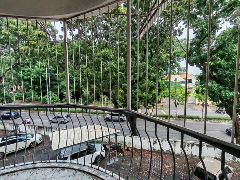 Apartment for Sale at Taman Kampar - Chris Teoh - Balcony - PropertyGuru.com.my