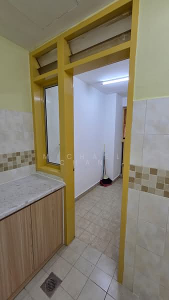 Pangsapuri untuk Disewa di Puteri Bayu Apartment - Michael Chan - Kitchen - PropertyGuru.com.my