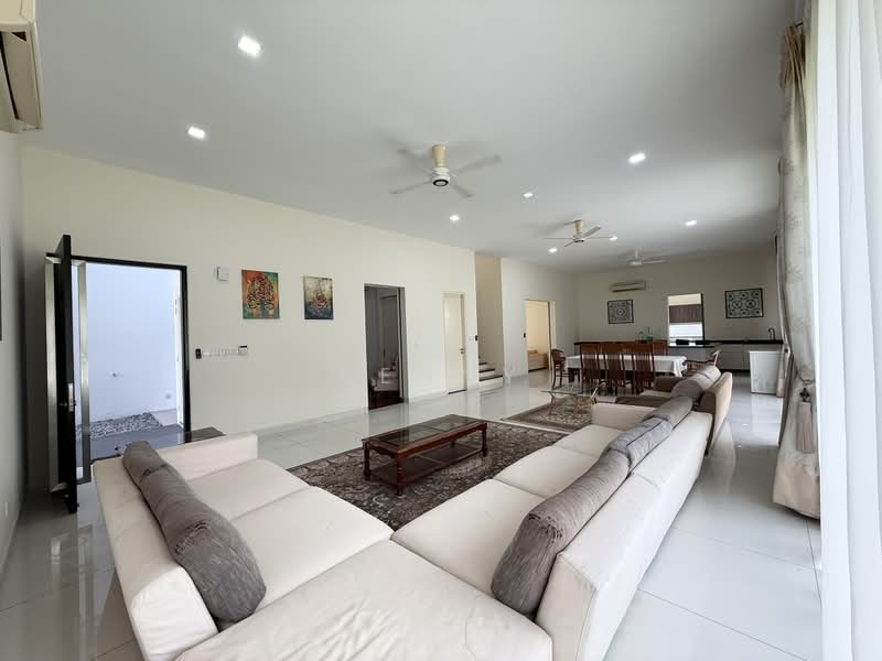 Rumah Berkembar untuk Dijual di Temasya Glenmarie (Glenmarie) - Kenny Chua - Living Room - PropertyGuru.com.my