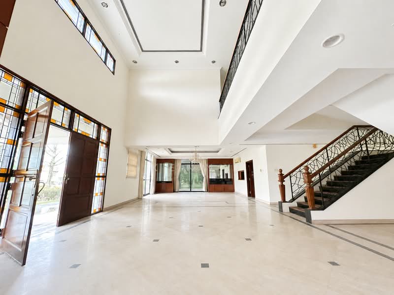 Rumah Banglo untuk Dijual di Glenmarie (Selangor) - Kenny Chua - Entrance - PropertyGuru.com.my