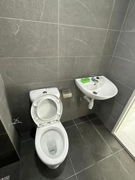Service Residence for Sale at Majestic Maxim - Kay Lee - PropertyGuru.com.my