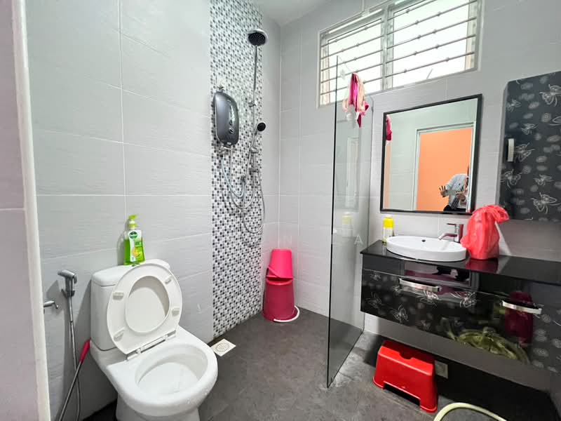 Rumah Teres 2-Tingkat untuk Dijual di Taman Sutera Indah (Kluang) - Gipson Lay - PropertyGuru.com.my