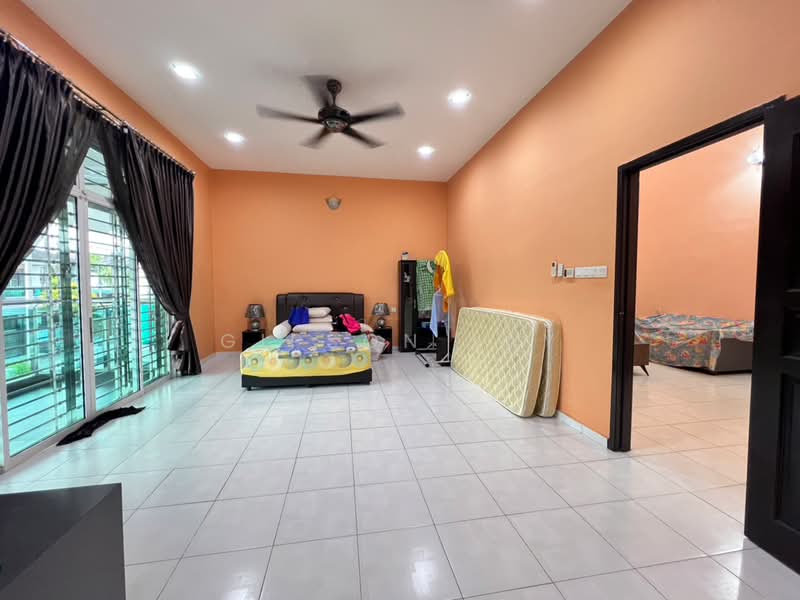 Rumah Teres 2-Tingkat untuk Dijual di Taman Sutera Indah (Kluang) - Gipson Lay - PropertyGuru.com.my