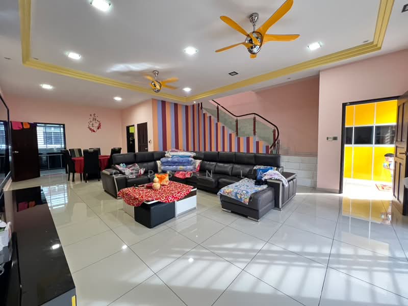 Rumah Teres 2-Tingkat untuk Dijual di Taman Sutera Indah (Kluang) - Gipson Lay - PropertyGuru.com.my