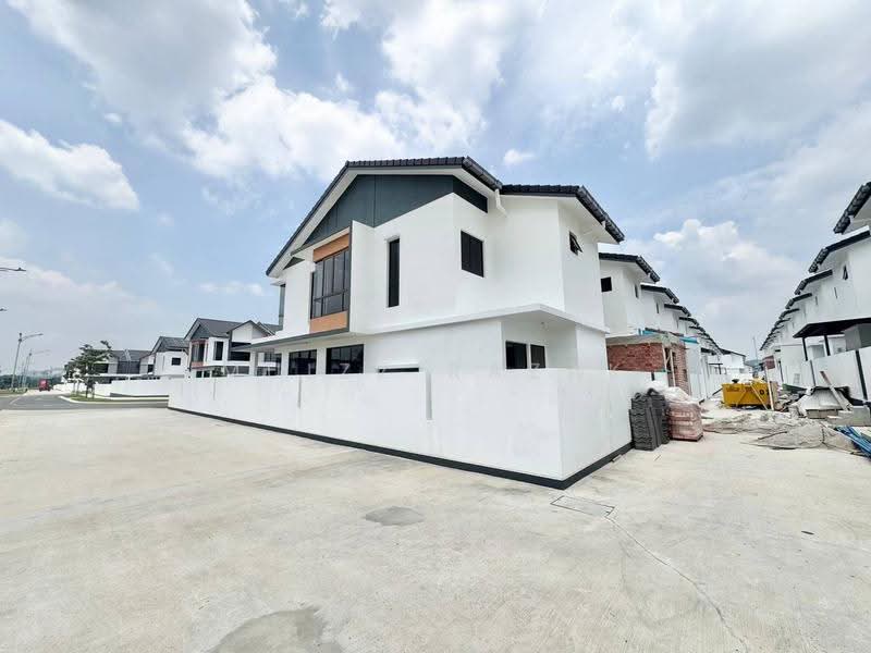 Rumah Teres 2-Tingkat untuk Dijual di Anisa (Dengkil) - Muizz Razak - PropertyGuru.com.my