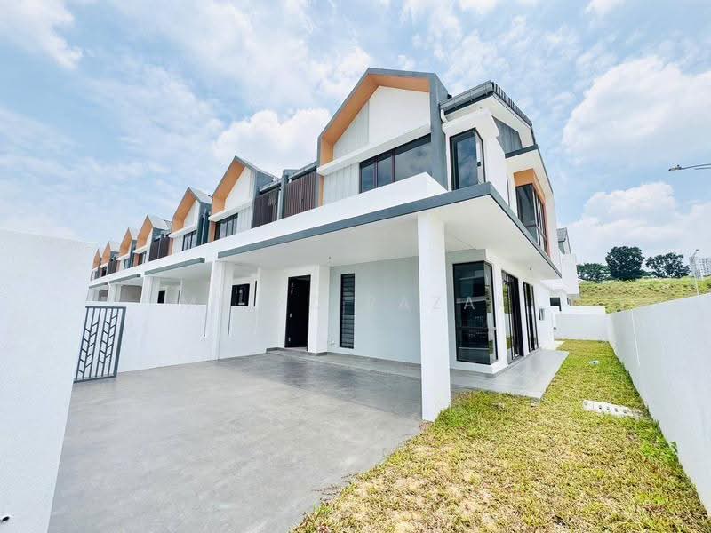 Rumah Teres 2-Tingkat untuk Dijual di Anisa (Dengkil) - Muizz Razak - PropertyGuru.com.my