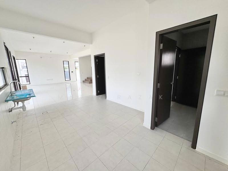 Rumah Teres 2-Tingkat untuk Dijual di Anisa (Dengkil) - Muizz Razak - PropertyGuru.com.my
