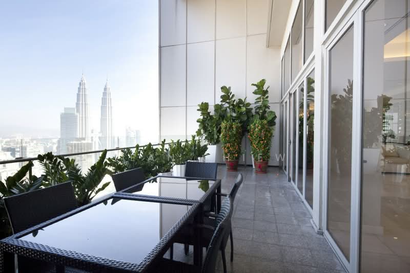 Kediaman Servis untuk Dijual di Pavilion Residences - Jean Chiew - Balcony - PropertyGuru.com.my