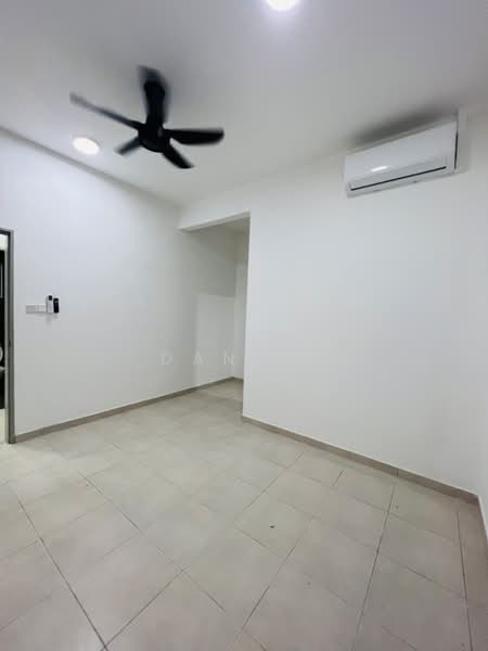 Servis Apartment untuk Dijual di JRK Senesta - Daniel Ng - PropertyGuru.com.my