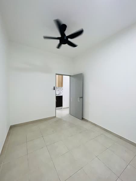 Servis Apartment untuk Dijual di JRK Senesta - Daniel Ng - PropertyGuru.com.my