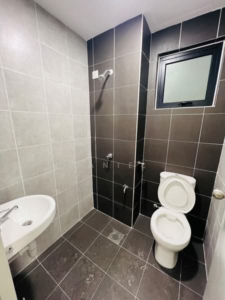 Servis Apartment untuk Dijual di JRK Senesta - Daniel Ng - PropertyGuru.com.my