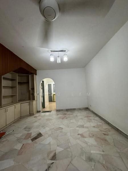 2-storey Terraced House for Sale in Bandar Baru Sri Petaling (Sri Petaling) - Wing Lam - Living Room - PropertyGuru.com.my