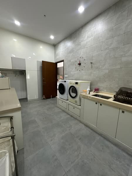 Rumah Banglo untuk Dijual di Seksyen 13 (Shah Alam) - Elaine Kow - PropertyGuru.com.my